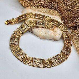Vintage Gold Necklace Chain Solid Yellow Gold Tone Statement Mesh Animal Link